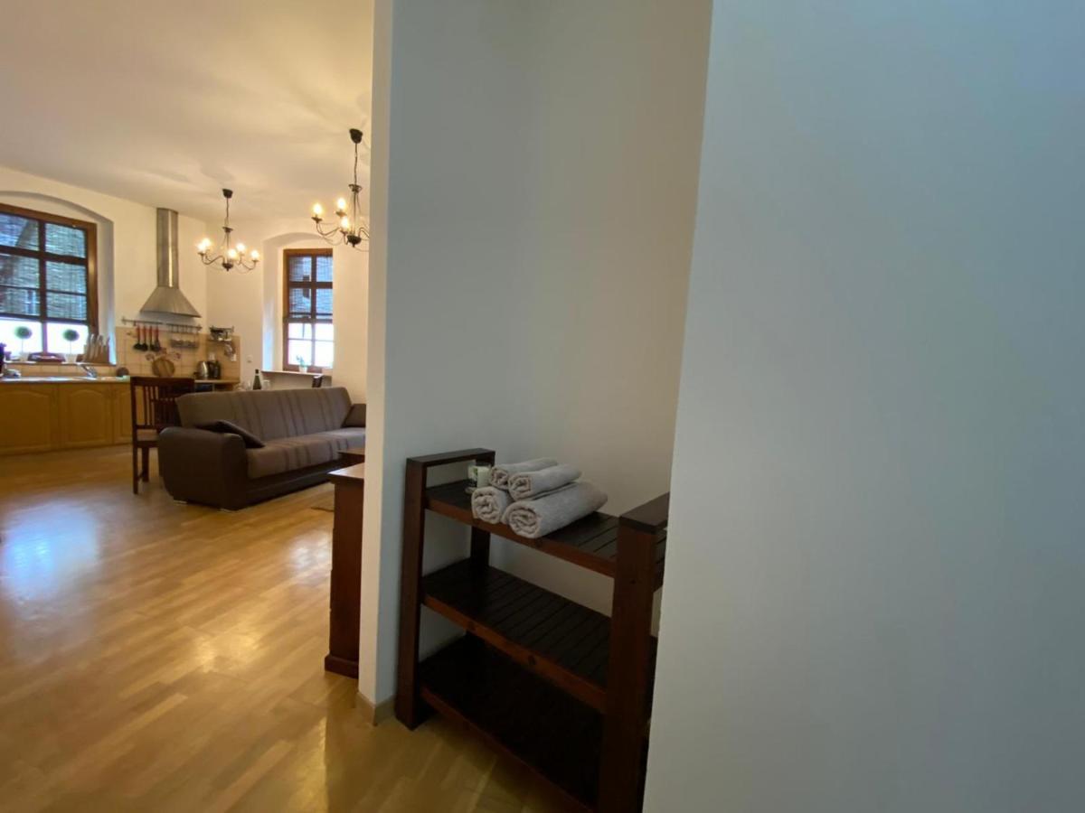 Apartman Hubertus Lägenhet Loket Exteriör bild